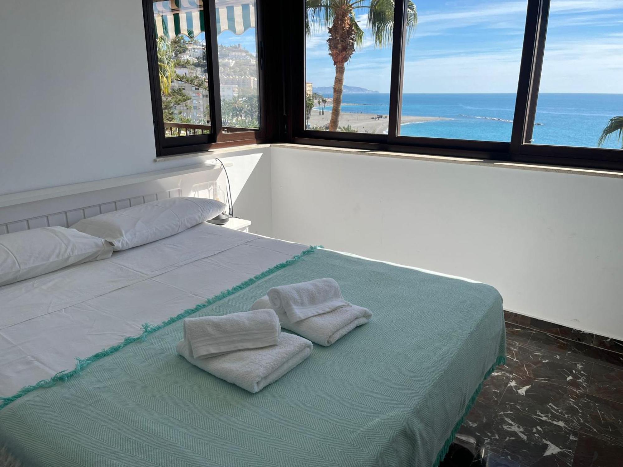Apartamento La Caletilla Almunecar Luaran gambar